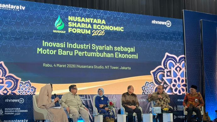 Kepala Badan Penyelenggara Jaminan Produk Halal (BPJPH), Haikal Hassan (kedua dari kiri) dalam Nusantara Sharia Economic Forum (NUSHAF) 2026 di Nusantara Studio, NT Tower, Jakarta, Rabu, 4 Maret 2026. (Foto: NTV)