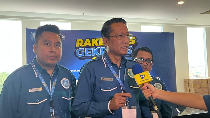 Tommy William Tampubolon dan Menkum RI