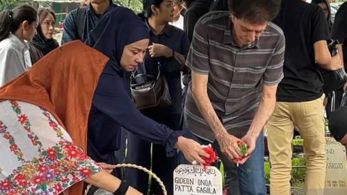 Pemakaman Donny Fattah