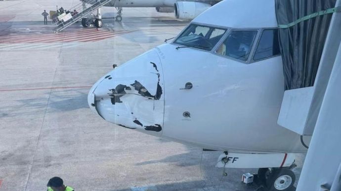 Hidung Pesawat Garuda Indonesia Rusak Parah