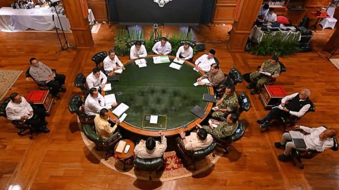 Prabowo Gelar Pertemuan Strategis di Hambalang Bahas Pangan, Energi, dan Idulfitri