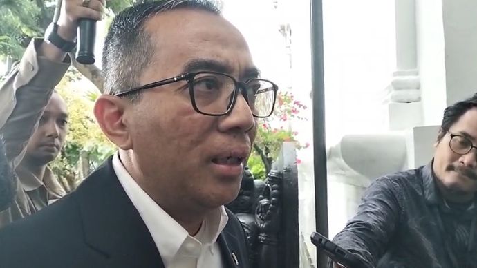 Menteri Pendidikan Tinggi, Sains, dan Teknologi Brian Yuliarto bertemu dengan Presiden Prabowo Subianto di Istana Kepresidenan 