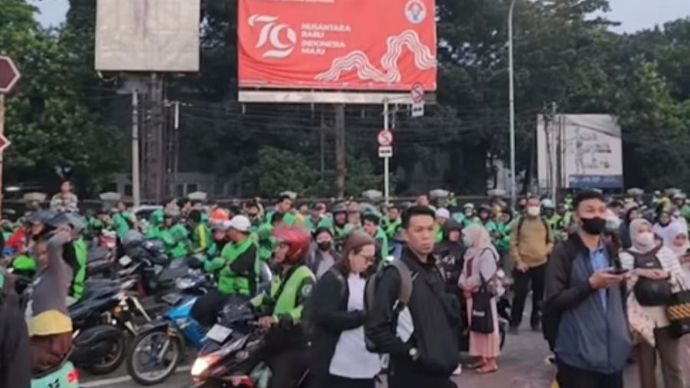 Info Pembagian THR OJol di Cibubur ternyata Hoaks