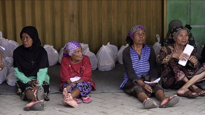 Petani di Desa Gejugjati, Pasuruan kini lebih mudah mendapatkan pupuk bersubsidi. Melalui Koperasi Desa Merah Putih (KDMP), pupuk tersedia lebih dekat dengan harga sesuai ketentuan pemerintah, sehingga membantu petani meningkatkan produktivitas dan mendukung swasembada pangan.