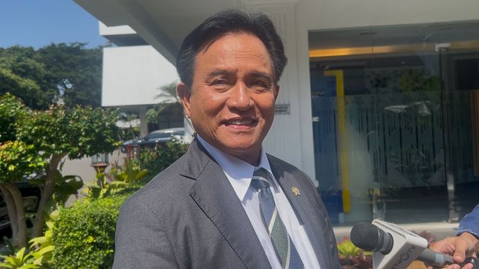 Menteri Koordinator Bidang Hukum, Hak Asasi Manusia, Imigrasi, dan Pemasyarakatan Yusril Ihza Mahendra