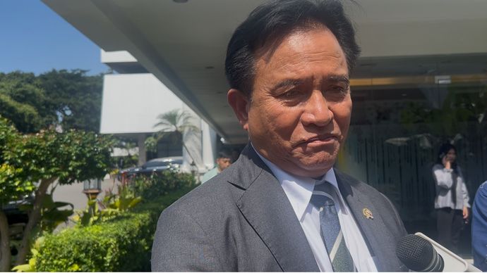 Menteri Koordinator Bidang Hukum, Hak Asasi Manusia, Imigrasi, dan Pemasyarakatan Yusril Ihza Mahendra