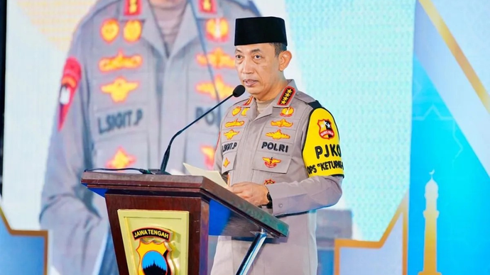 Kapolri Jenderal Pol. Listyo Sigit Prabowo berbicara dalam acara Safari Ramadhan di Polda Jawa Tengah, Semarang, Senin (16/3/2026). (ANTARA/HO-Divisi Humas Polri)