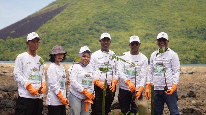 Peringatan Hari Hutan Sedunia mengingatkan bahwa hutan adalah penopang kehidupan, menjaga ekosistem, menyerap karbon, dan menjadi sumber penghidupan masyarakat. 
