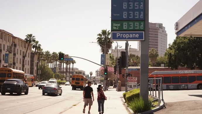 Ilustrasi - Tingkat kepuasan terhadap Presiden Amerika Serikat (AS) Donald Trump telah turun dalam beberapa hari terakhir ke level terendah sejak dimulainya masa jabatan keduanya, dipicu oleh lonjakan harga bahan bakar minyak (BBM) dan penolakan luas atas perang yang dilancarkannya terhadap Iran, menurut sebuah jajak pendapat Reuters/Ipsos yang dirilis pada Selasa (24/3). ANTARA/Xinhua.