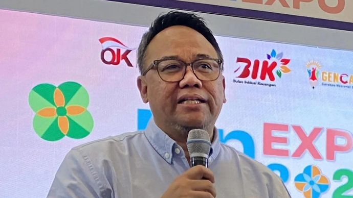 Kepala Departemen Literasi, Inklusi Keuangan, dan Komunikasi OJK Muhammad Ismail Riyadi. ANTARA/Astrid Faidlatul Habibah/aa