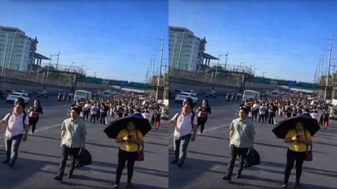 Warga Filipina Jalan Kaki ke Kantor