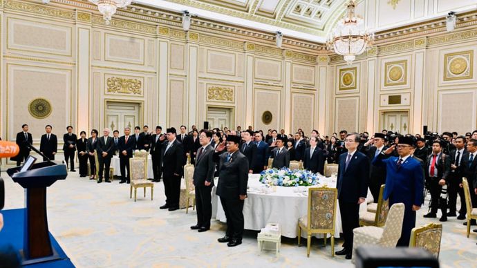 Presiden Republik Korea Lee Jae Myung menyelenggarakan jamuan santap siang kenegaraan sebagai bentuk penghormatan kepada Presiden Republik Indonesia Prabowo Subianto dan delegasi Indonesia di Istana Kepresidenan Republik Korea