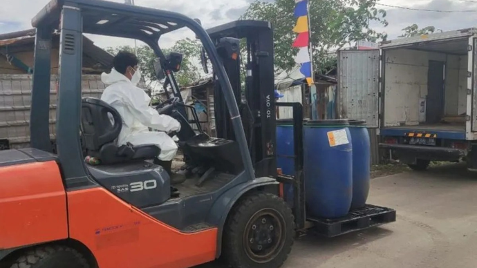 Tim Satgas Bidang I Mitigasi dan Penanganan Kontaminasi Sumber Radiasi melakukan dekontaminasi radiasi Cesium-137 (Cs-137) yang terdeteksi di kawasan industri modern Cikande, Serang, Banten, Kamis (2/10/2025). ANTARA/HO-KLH