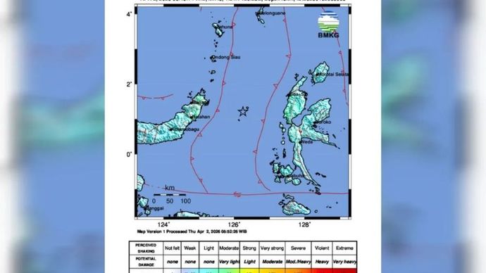 BMKG merilis pusat gempa yang terjadi di antara Provinsi Maluku Utara dan Sulawesi Utara, Kamis (2/4/2026). (Foto: ANTARA/HO-BMKG) 