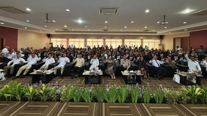 Pimpinan Pusat Gerakan Kristiani Indonesia Raya (PP GEKIRA) menggelar kegiatan pembagian bantuan sosial berupa sembako kepada ratusan koster gereja dari berbagai denominasi di Jakarta. (Foto: Dok/Istimewa)