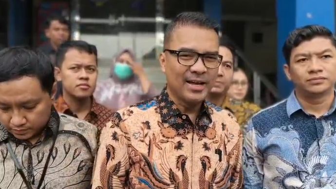 Politikus sekaligus content creator Ronald Aristone Sinaga alias Bro Ron. 