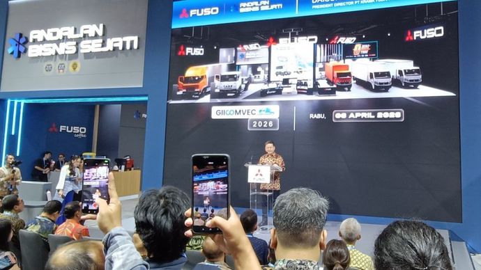 Mitsubishi Fuso menampilkan lima unit andalan di GIICOMVEC 2026. (Foto: Adiantoro/NTV)