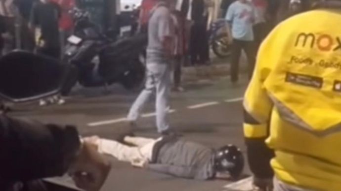Pemotor tewas akibat kecelakaan di wilayah Tebet, Jakarta Selatan. 
