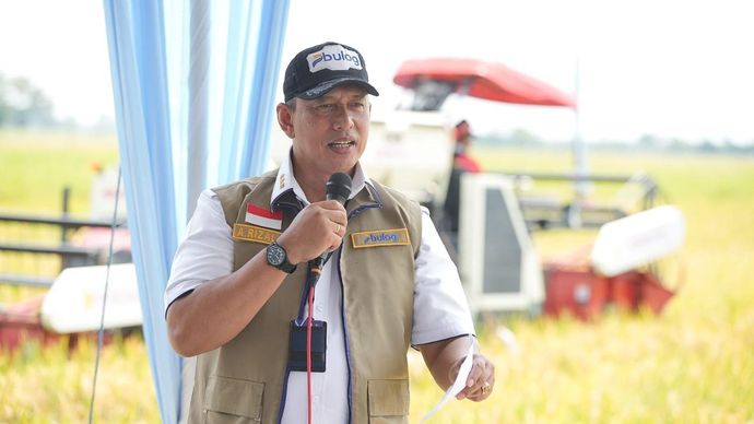 Direktur Utama Perum BULOG Dr. Ahmad Rizal Ramdhani.