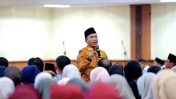 Mendukbangga/Kepala BKKBN Wihaji dalam kuliah umum di Fakultas Syariah dan Hukum (FSH) Universitas Islam Negeri (UIN) Sunan Gunung Djati, Bandung, yang bertajuk 