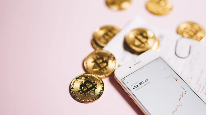 Ilustrasi - investasi kripto.