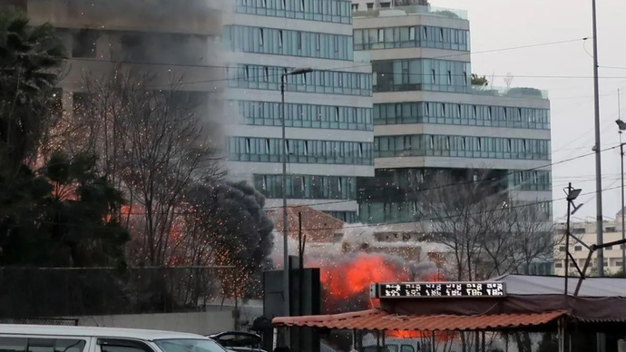 Foto yang diambil pada 12 Maret 2026 menunjukkan bangunan-bangunan yang rusak akibat serangan udara Israel di daerah Bachoura, Beirut, Lebanon. ANTARA/Xinhua/Bilal Jawich