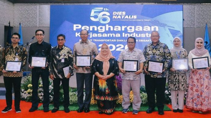 PT Pertamina Trans Kontinental (PTK) meraih Penghargaan Kerja Sama Industri dari Institut Transportasi dan Logistik (ITL) Trisakti dalam momentum Dies Natalis ke-56. (Foto: Dok/Istimewa) 