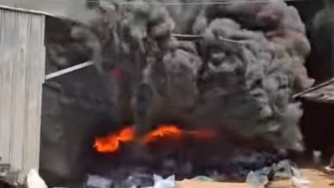 Kebakaran Gudang Sparepart di Sasak Panjang