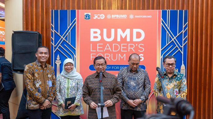 Dalam acara yang mempertemukan seluruh jajaran Komisaris dan Direksi BUMD Provinsi DKI Jakarta tersebut, turut hadir Gubernur DKI Jakarta, Pramono Anung, bersama dengan Sekretaris Daerah Prov DKI Jakarta, Uus Kuswanto, Wakil Koordinator Staff Khusus Gubernur DKI Jakarta, Yustinus Prastowo, Asisten Perekonomian dan Keuangan Sekda Prov DKI Jakarta, Suharini Eliawati, Kepala BP BUMD Provinsi DKI Jakarta serta sejumlah Pejabat Pemprov DKI Jakarta.