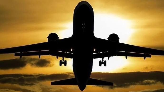 Ilustrasi - Pesawat terbang. (ANTARA/Anadolu/py.)