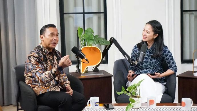 Menteri Kependudukan dan Pembangunan Keluarga Wihaji (kiri). ANTARA/HO - Kemendukbangga.