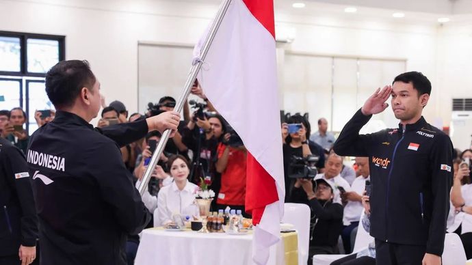 Kapte tim Thomas Indonesia Fajar Alfian (kanan) saat dalam acara pelepasan tim bulu tangkis Indonesia menuju Thomas &amp; Uber Cup 2026 di Jakarta, Rabu (15/04/2026). (ANTARA/HO-PBSI)