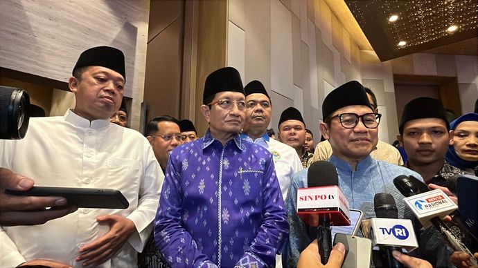 Jelang rencana pelaksanaan Muktamar Nahdlatul Ulama (NU) tahun ini, sejumlah tokoh nasional menghadiri acara halal bihalal Ikatan Alumni Pergerakan Mahasiswa Islam Indonesia (IKA PMII) di Hotel Mercure Jakarta