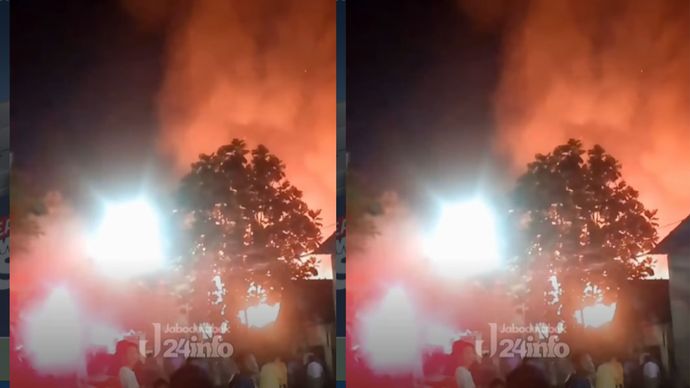 Kebakaran melanda sebuah gudang kayu di kawasan Penggilingan, Cakung, Jakarta Timur, pada Jumat dini hari. Peristiwa tersebut terjadi sekitar pukul 03.45 WIB dan sempat membuat warga sekitar panik akibat kobaran api yang membesar dari area gudang.