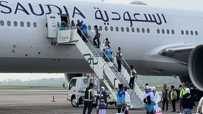 443 Jemaah Calon Haji Embarkasi Palembang kloter pertama yang akan bertolak ke Madinah melalui Bandara Internasional SMB II, Rabu (22/4/2026). ANTARA/Ahmad Rafli Baiduri