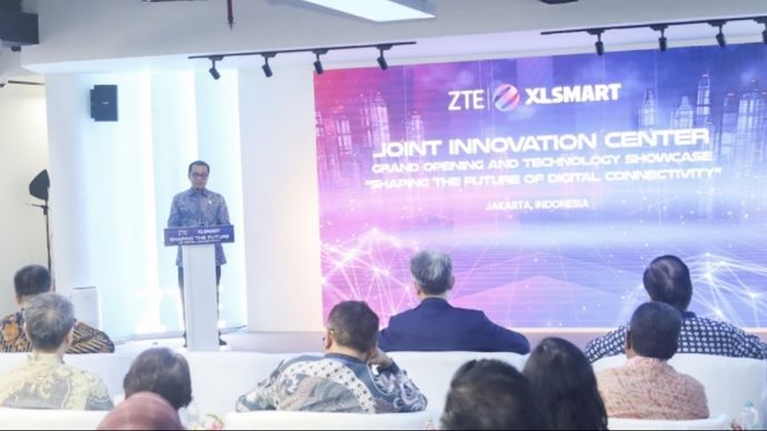 Wamenkomdigi Nezar Patria menyampaikan sambutan dalam acara Grand Opening and Technology Showcase &ldquo;Shaping The Future of Digital Connectivity&rdquo; di The East Building, Kuningan, Jakarta Selatan, Kamis 23 April 2026. Foto: Ardi Widiyansah/Komdigi