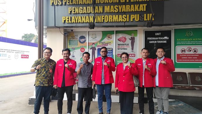 GMNI melaporkan penyewaan jet pribadi KPU RI. 