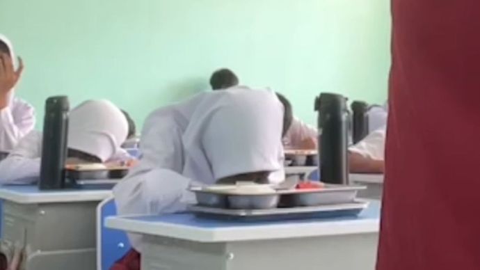 Guru prank memberitahu info tentang pemberian MBG terakhir. (Foto: Dok/Istimewa/Bakom RI) 