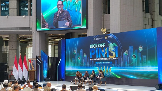 Wakil Menteri Keuangan Juda Agung menyampaikan paparan dalam sesi Policy Dialogue pada acara Kick Off Percepatan Intermediasi Indonesia (PINISI) di Kantor Pusat Bank Indonesia, Jakarta, Senin (27/4/2026). (ANTARA/Aria Ananda)