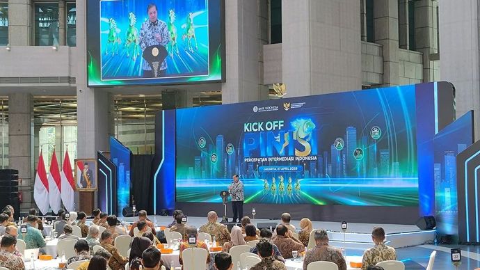 Menteri Koordinator Bidang Perekonomian Airlangga Hartarto menyampaikan paparan pada acara Kick Off Percepatan Intermediasi Indonesia (PINISI) di Kantor Pusat Bank Indonesia, Jakarta, Senin 27 April 2026. ANTARA/Aria Ananda.