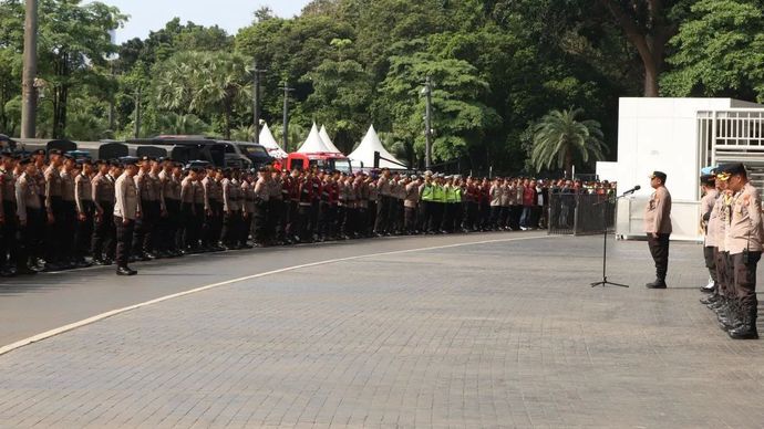 Sejumlah anggota keamanan saat mengikuti apel gelar pasukan di Jakarta, Senin (27/4/2026). ANTARA/HO-Polres Jakpus