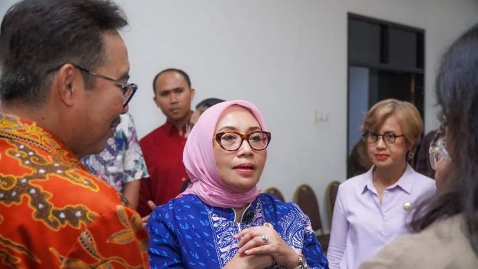 Menteri Pemberdayaan Perempuan dan Perlindungan Anak Arifah Fauzi menemui para orang tua yang anaknya menjadi korban kekerasan di daycare di Yogyakarta. ANTARA/HO-KemenPPPA