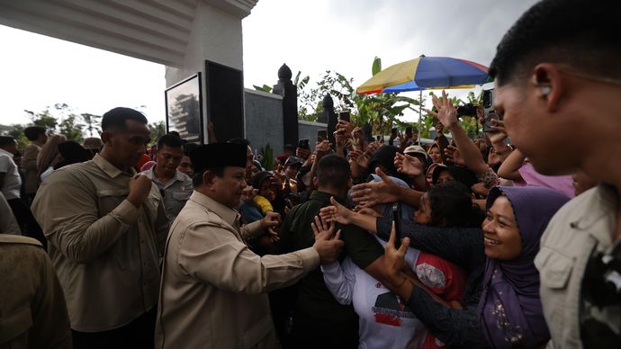 Prabowo disambut warga di Banyumas.