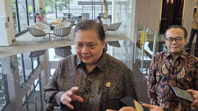 Menteri Koordinator Bidang Perekonomian Airlangga Hartarto saat ditemui di kantornya, Jakarta, Selasa 28 April 2026, (ANTARA/Bayu Saputra).