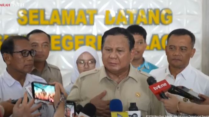 Prabowo Subianto di Usai Tinjau SMAN 1 Cilacap