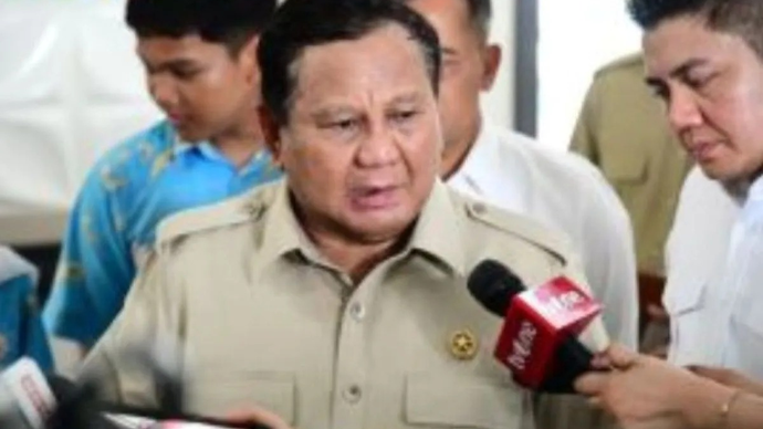 Arsip - Presiden Prabowo Subianto dalam peninjauan ke SMAN 1 Cilacap, Kabupaten Cilacap, Jawa Tengah, Rabu (29/4/2026). ANTARA/HO-BPMI Sekretariat Presiden