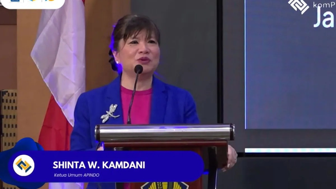 Ketua Asosiasi Pengusaha Indonesia (APINDO) Shinta Kamdani saat menyampaikan pidato pembuka dalam acara diskusi Pusdiklat Pajak di Jakarta, Rabu (8/4/2026) (ANTARA/Bayu Saputra)