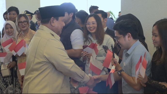 Momen haru sekaligus bangga menyelimuti pertemuan Presiden Prabowo Subianto dengan diaspora Indonesia di Cebu, Filipina. 