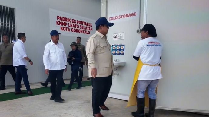 Kehadiran Presiden Prabowo Subianto di Kampung Nelayan Merah Putih (KNMP) Leato Selatan, Kecamatan Dumbo Raya, Kota Gorontalo, disambut hangat. (Foto: Dok/Istimewa)  
