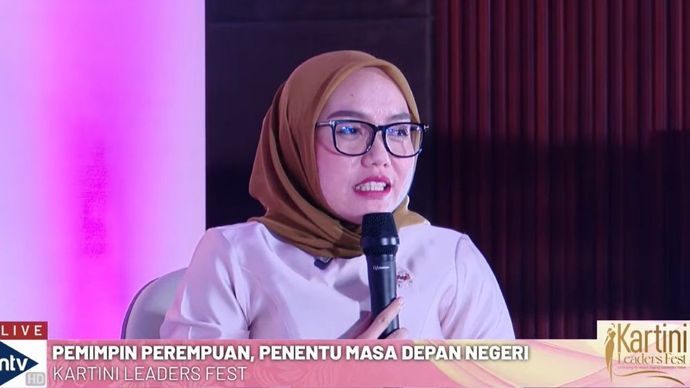 Wakil Menteri Koperasi (Wamenkop) Farida Farichah saat menjadi narasumber dalam Kartini Leader Fest 2026 di Nusantara Hall, NT Tower, Jakarta, Selasa (12/5/2026). 